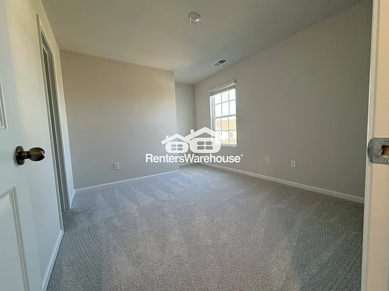 10203 Chatham Run Ln — Photo 33
