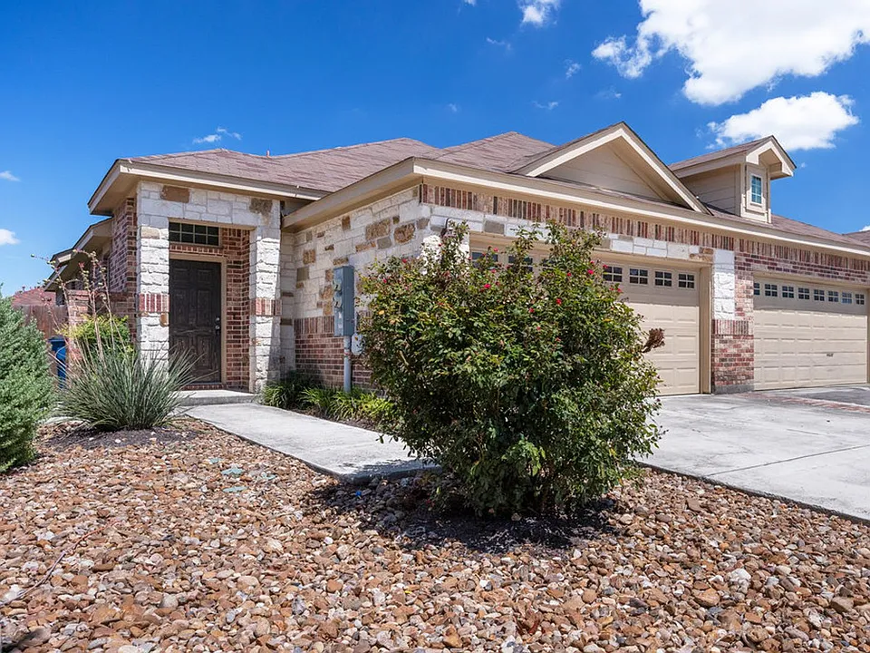 545 Creekside Frst