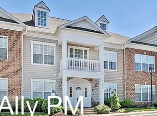 1052 Glenwood Station Ln #1, Charlottesville, VA 22901