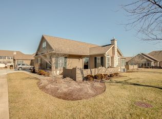 1326 Three Rivers Dr, O'Fallon, IL 62269