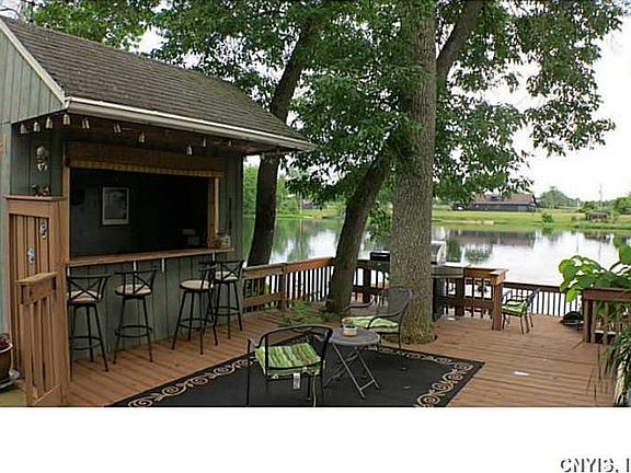 5th image of 15 Manhattan Park Dr