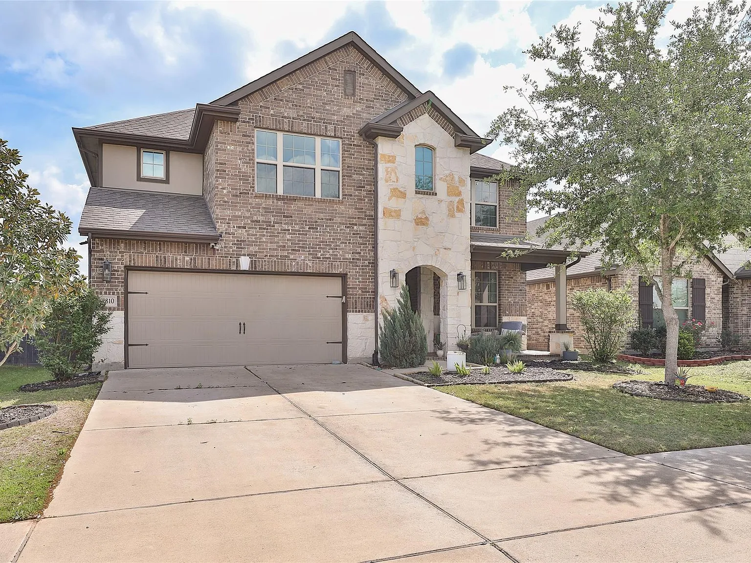 4 bed, 3.5 bath, 3521 sqft, $3,800 — Photo 2