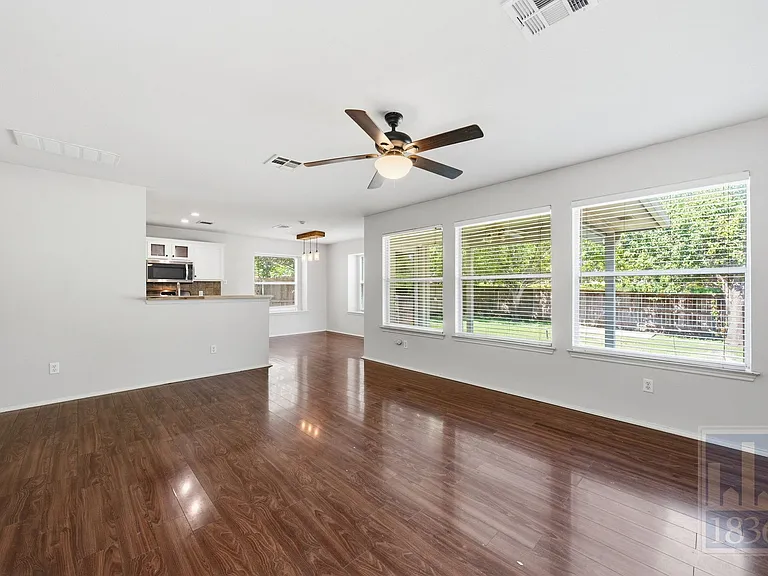 1506 Fort Lloyd Pl — Photo 4