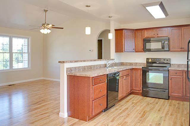 2nd image of 5200 Clearwater Dr