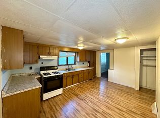 105 W Chartes St, New Castle, PA 16102