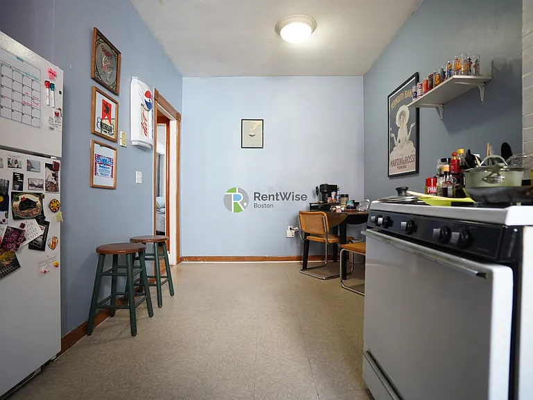 11 Vernon St #1 — Photo 16