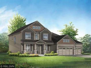 18 Maycomb Rd, North Oaks, MN 55127
