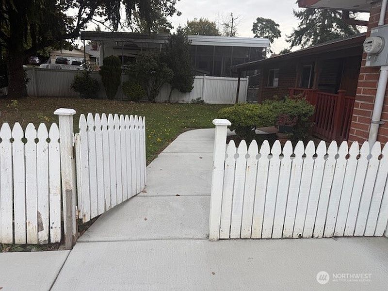 4th image of 11605 SE 258th Street