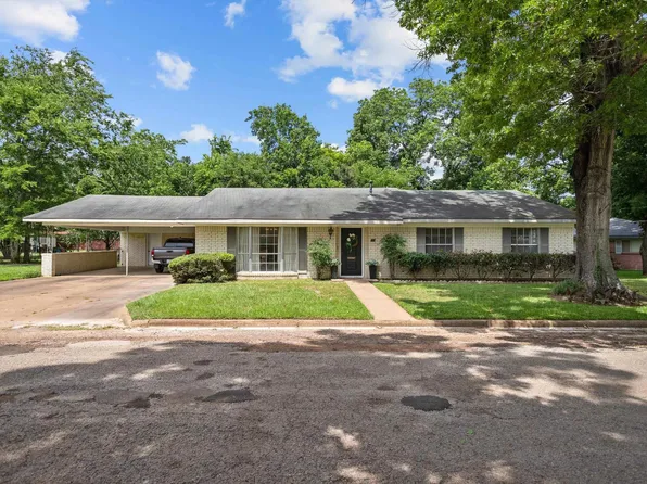 111 Ann St, Crockett, TX 75835