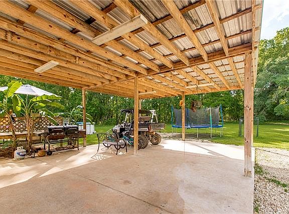 5th image of 14501 Vicaro Ln