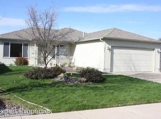1046 Quartz St, Medford, OR 97501