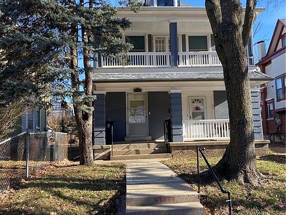 2nd image of 3233 Campbell St