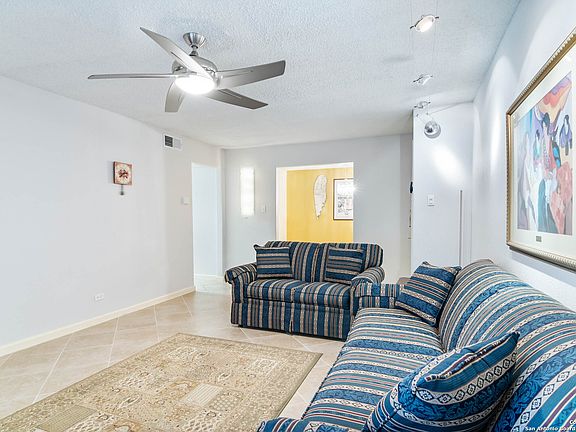 4th image of 2420 MCCULLOUGH AVE #103