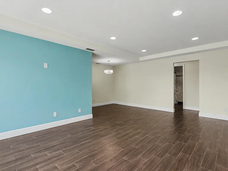 1250 SW 113th Ter #204 — Photo 14