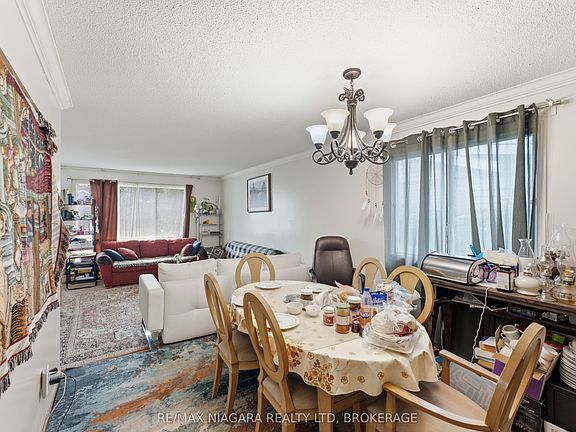 5th image of 4989 Tara Ave