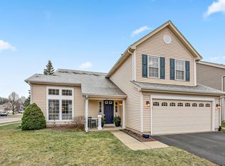 1262 Lexington Ln, Lake Zurich, IL