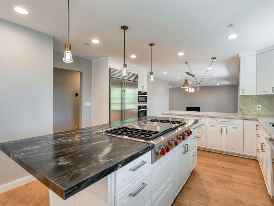 1st image of 1040 Continental Dr