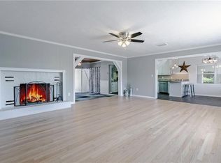 6828 Osceola Dr, Mount Dora, FL 32757