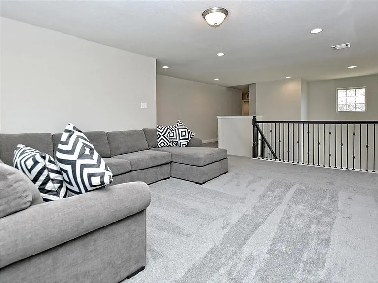1050 Kenney Fort Xing #34 — Photo 21
