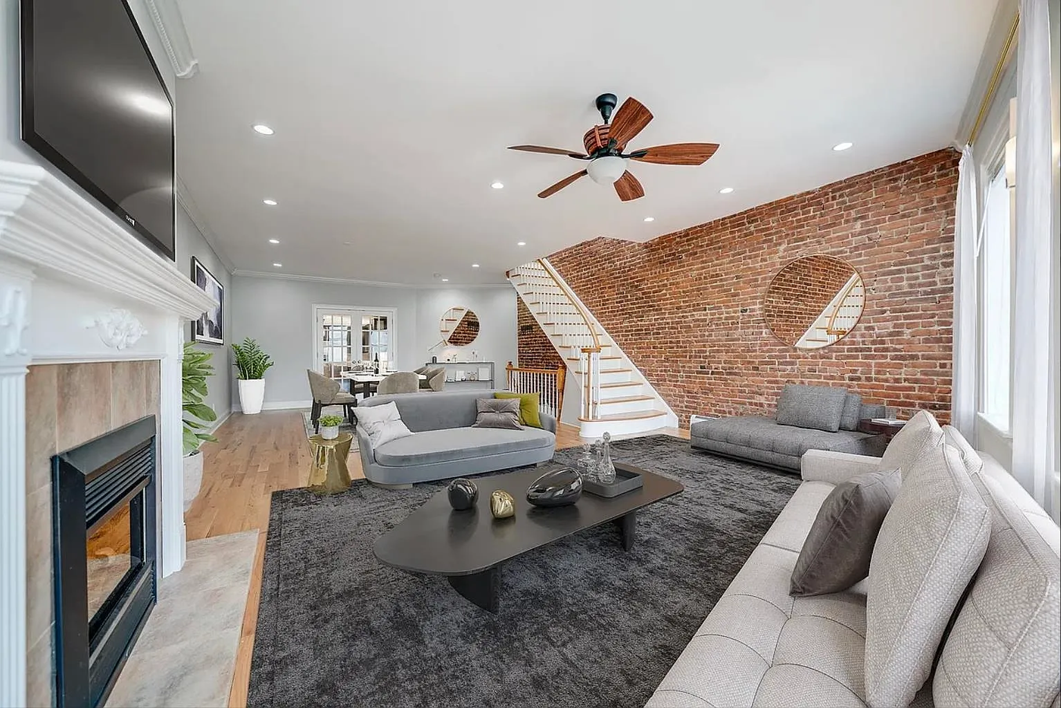 4 bed, 2.0 bath, 3000 sqft, $7,500 — Photo 4