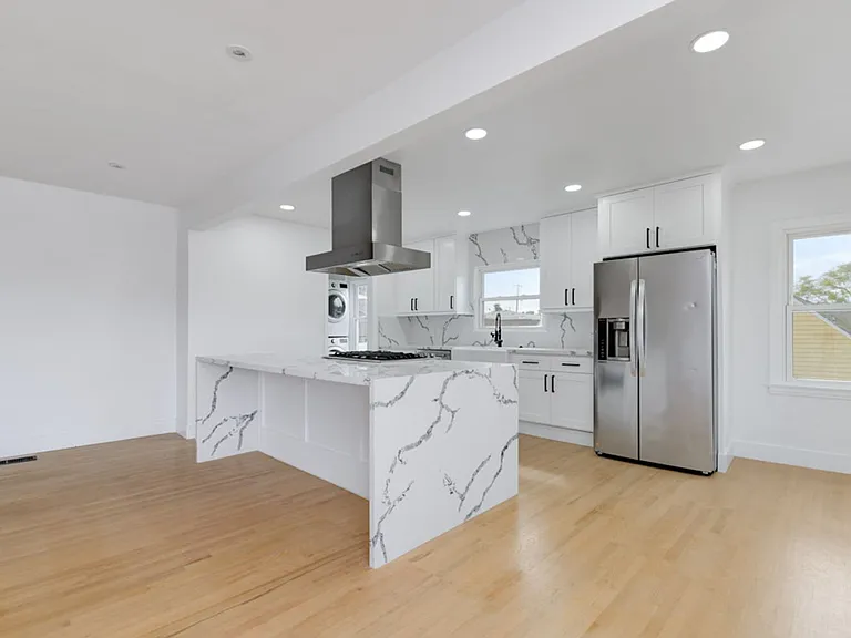 351 Eucalyptus Ave — Photo 7