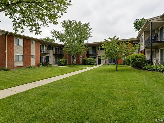 2nd image of 4009 Benjamin Ave