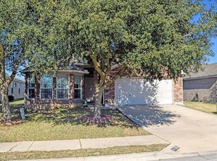 311 Summerside Ave, Lockhart, TX 78644