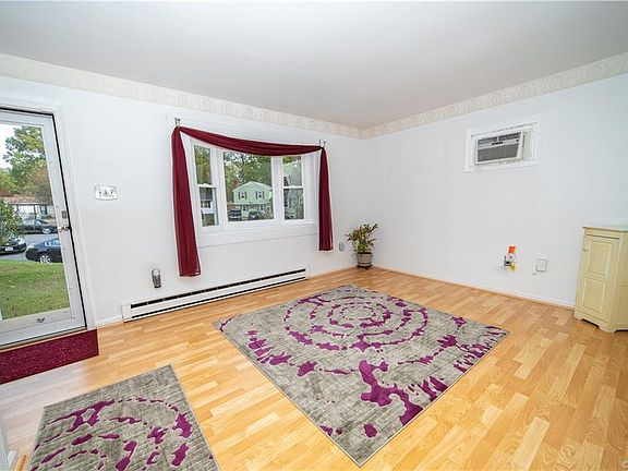 4th image of 1106 Worthington Ct