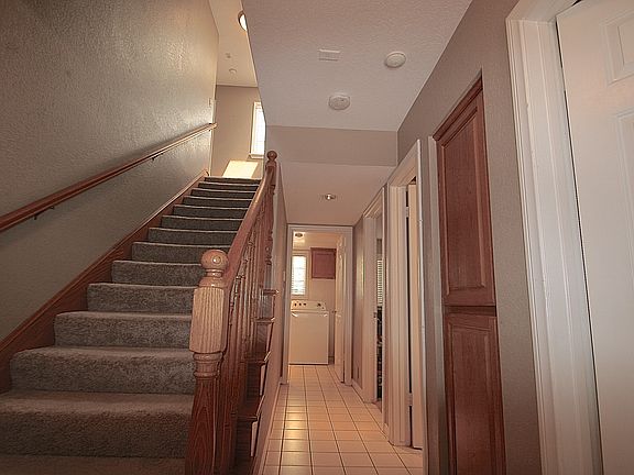 5th image of 2603 Vanderbilt Ln #2