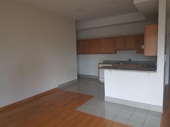2nd image of 4725 W Lawrence Ave Unit 204