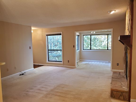 4th image of 6013 Woodmont Blvd