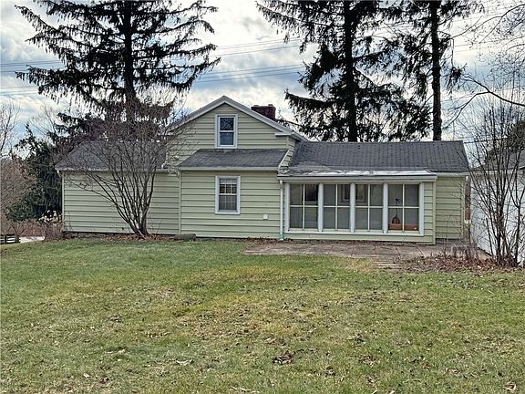 4th image of 670 Brooks Rd