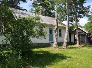 7 Condon Point Rd, Brooksville, ME 04617