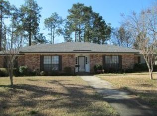 106 Bellmont Dr, Hattiesburg, MS 39402