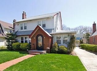 173 Verbena Ave, Floral Park, NY 11001