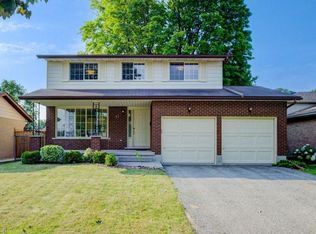 71 Ripley Cres, Kitchener, ON N2N1W2