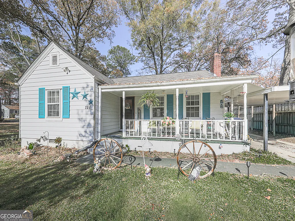 728 Charlton St NW photo 1
