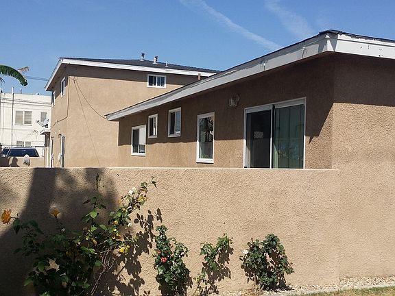 2nd image of 923 McDonald Ave
