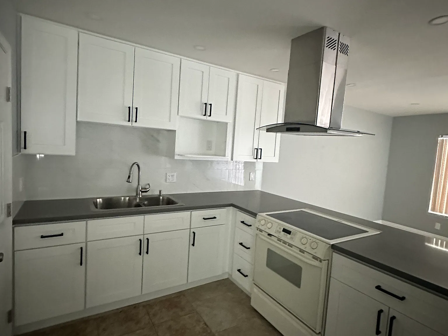 38633 Larkin Ave — Photo 2