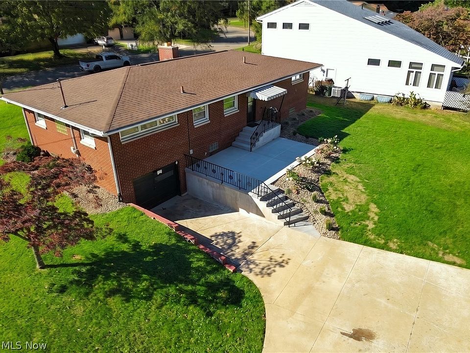 1st image of 1423 Forrest Dr