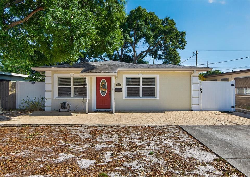 1st image of 7142 34TH AVENUE N