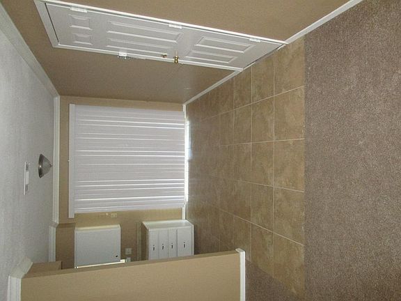 4th image of 3639 Palm Dr