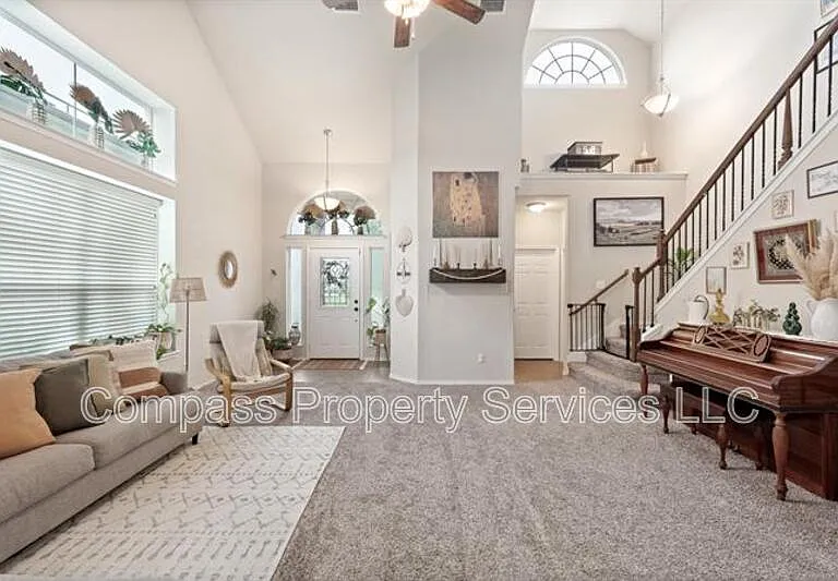 5516 Pinery Dr #5516 PINERY DR — Photo 3