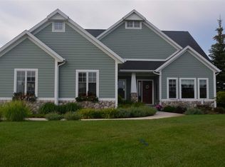 2132 Cobblestone Ct, Mount Pleasant, MI 48858
