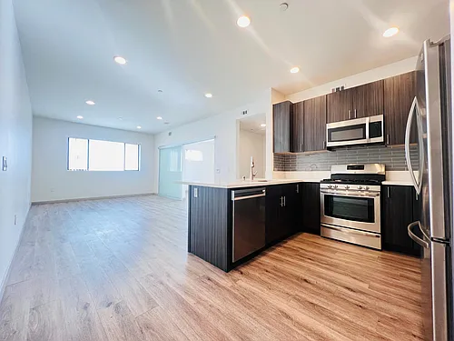 4814 Oakwood Ave #10 Photo 1