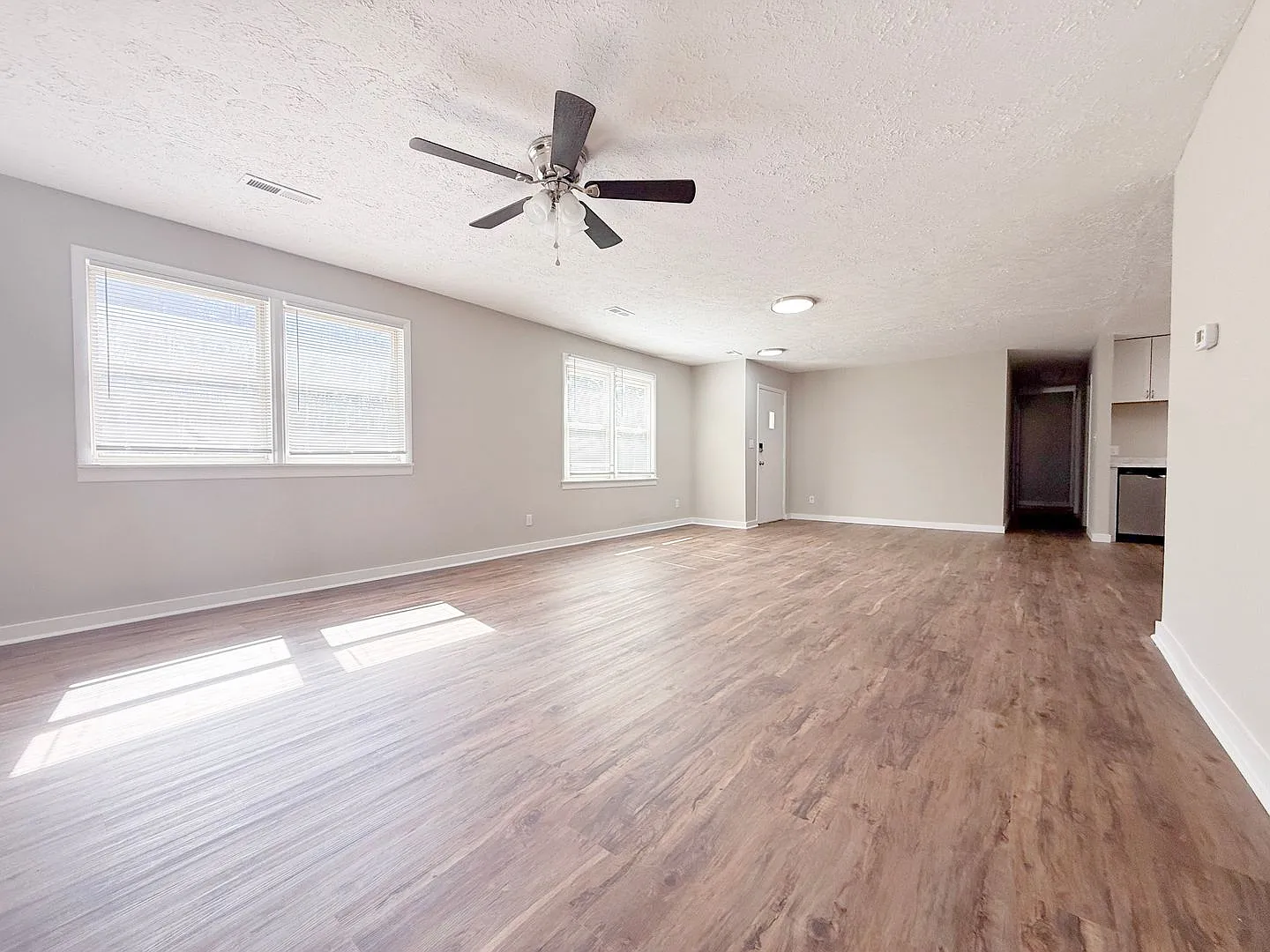 Newly Renovated 3-Bedroom Home with Fenced Backyard and Covered Patio in Cookeville — Photo 4