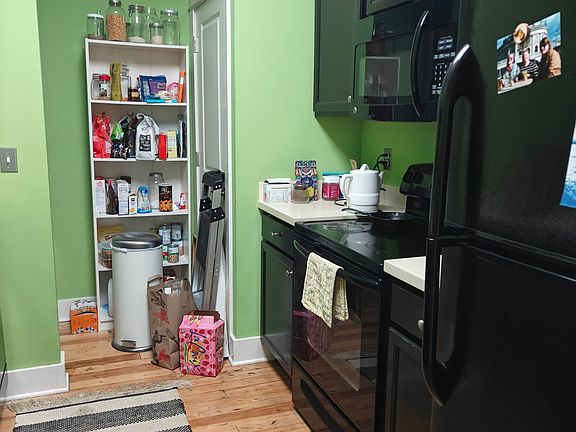 4th image of 1133 N Washington Ave