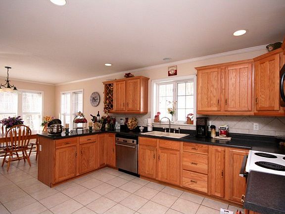 Spacious Eat-In-Kitchen
