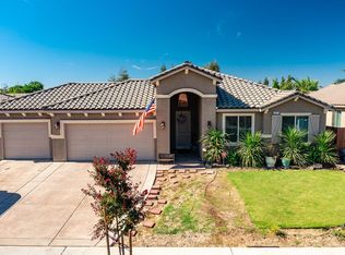 15713 W San Joaquin Ave, Kerman, CA 93630