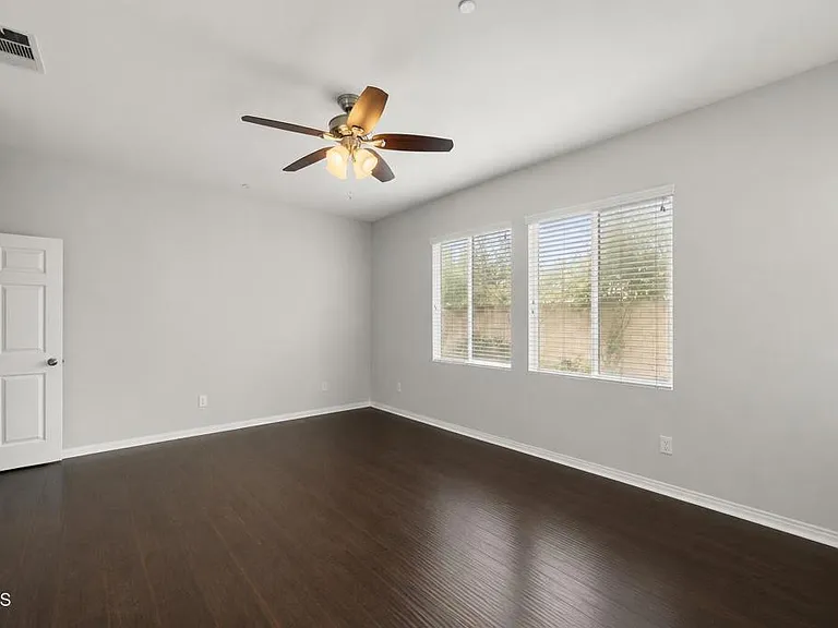 197 Pelican Pointe Ct — Photo 28